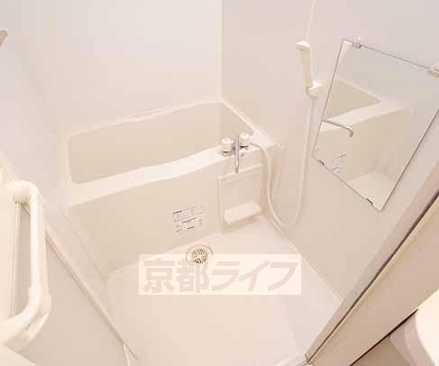 バス・シャワールーム　ゆったりできますよ・