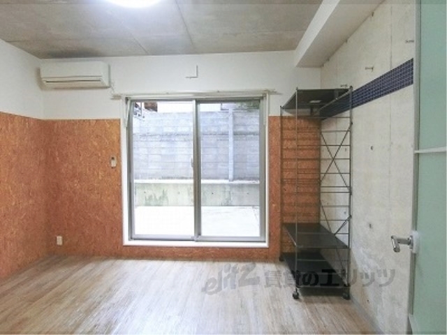 居室・リビング　７．２帖のお部屋です。