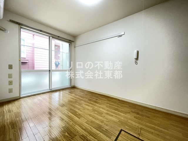 居室・リビング　明るい雰囲気で暮らしやすい！優しい質感の室内がオススメ☆