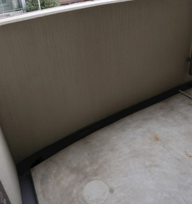 バルコニー　お洗濯にも便利なバルコニー付き