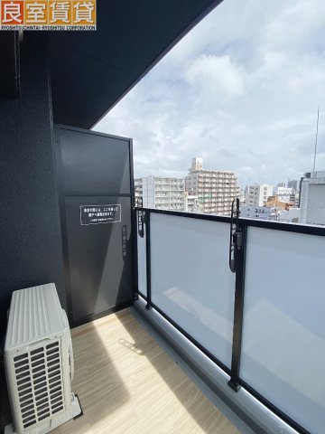 バルコニー　バルコニー