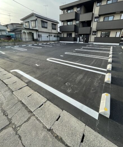 駐車場　※同シリーズのイメージです