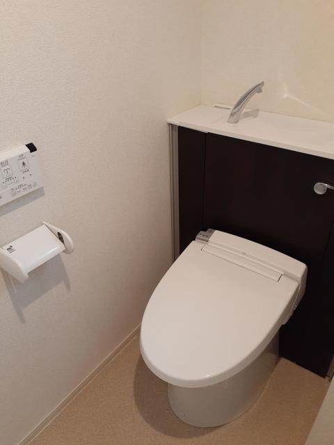 トイレ　シンプルなトイレ！