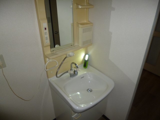 洗面設備　洗髪洗面化粧台