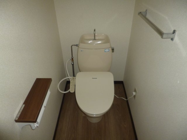 トイレ　シャワー付きトイレ