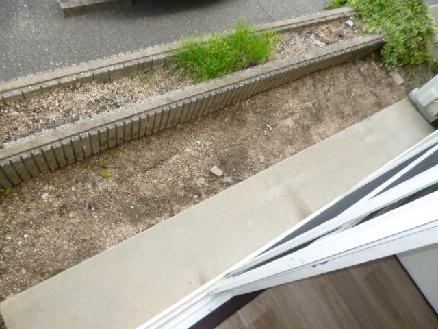 バルコニー　テラス