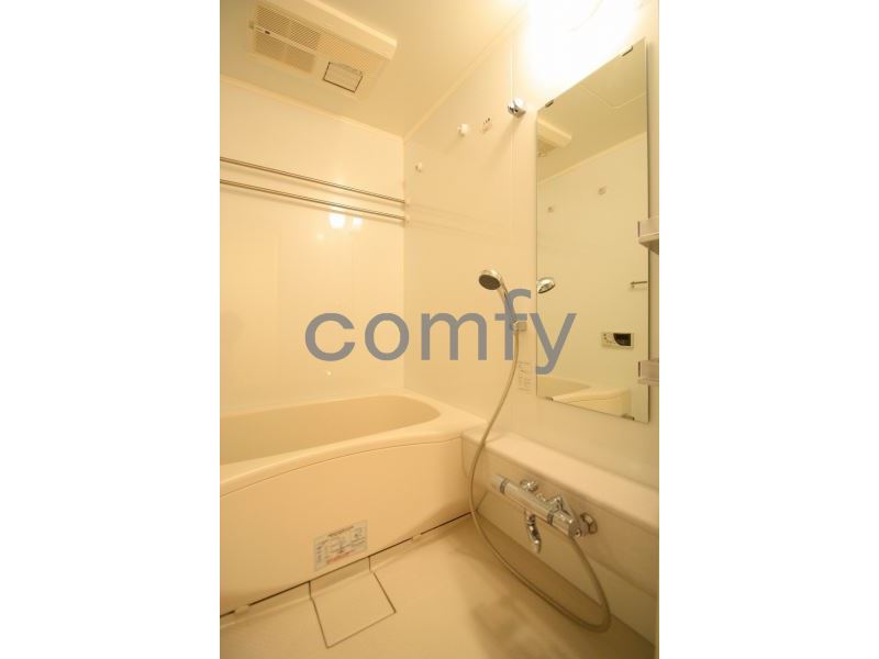 バス・シャワールーム　バスルーム