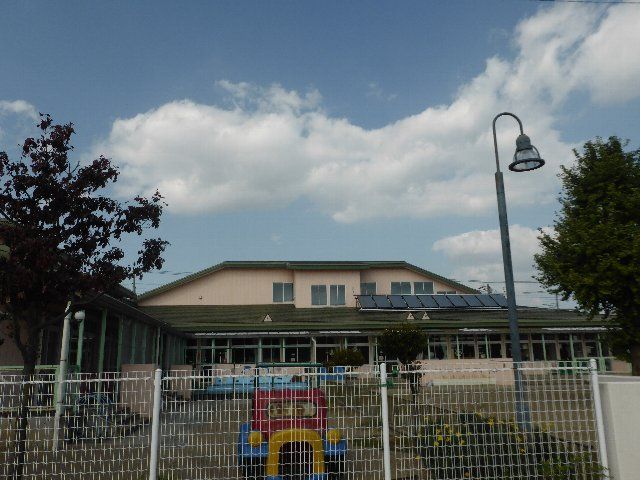 幼稚園・保育園　越谷市立増林保育所（幼稚園・保育園）まで527m