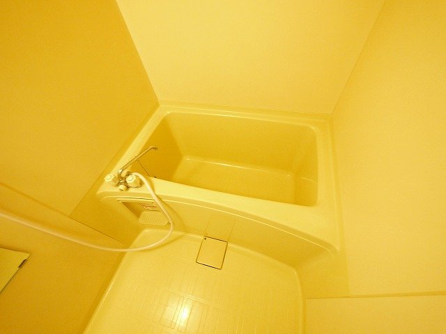 バス・シャワールーム　お風呂で日々の疲れを落としましょう