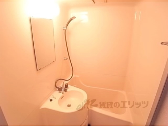 バス・シャワールーム　バス