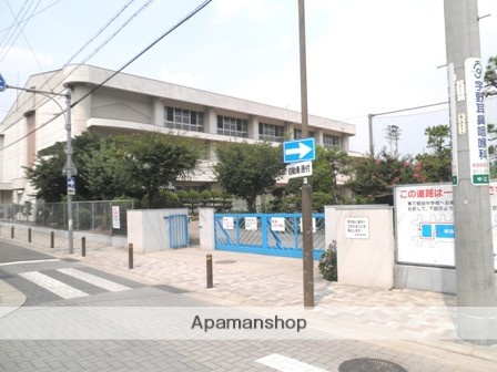 中学校　桜田中学校（中学校）まで185m