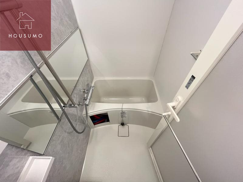 バス・シャワールーム　落ち着いた空間のお風呂です 同施工会社・同型モデルの室内です