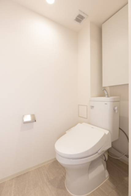 トイレ　※写真は同タイプ住戸です。