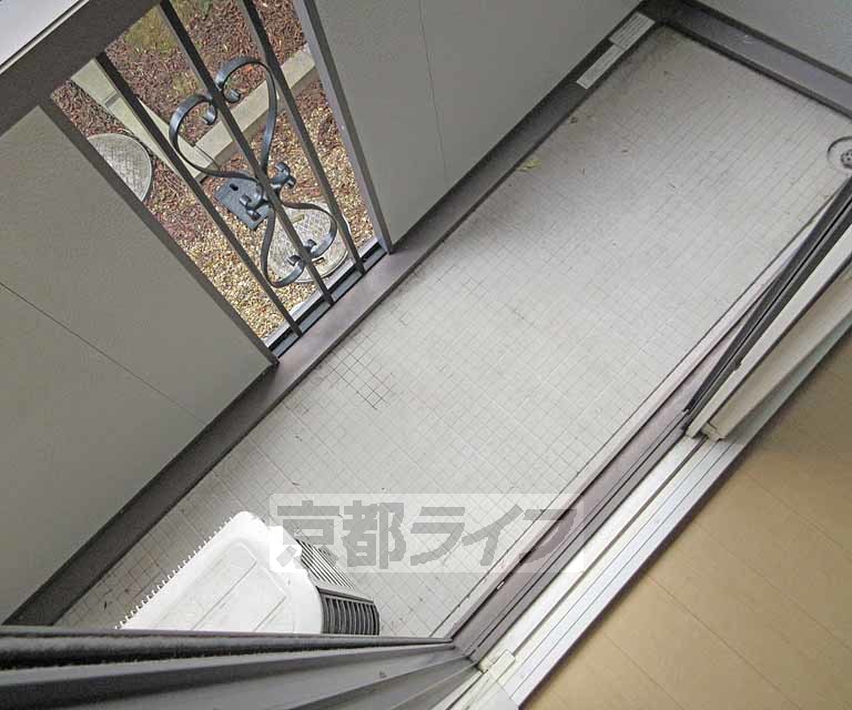 バルコニー　丁度良い広さ