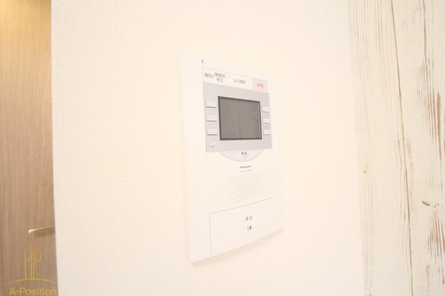 セキュリティ　プレサンス福島ミッドエル