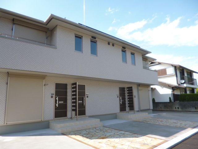 駐車場　★家の手前に車を置けます★