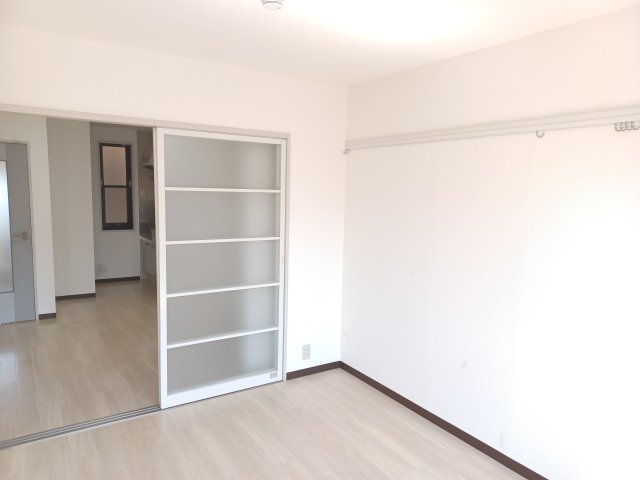 居室・リビング　ゆったり過ごせる居間です