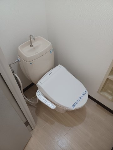 トイレ　シンプルで使いやすいトイレです
