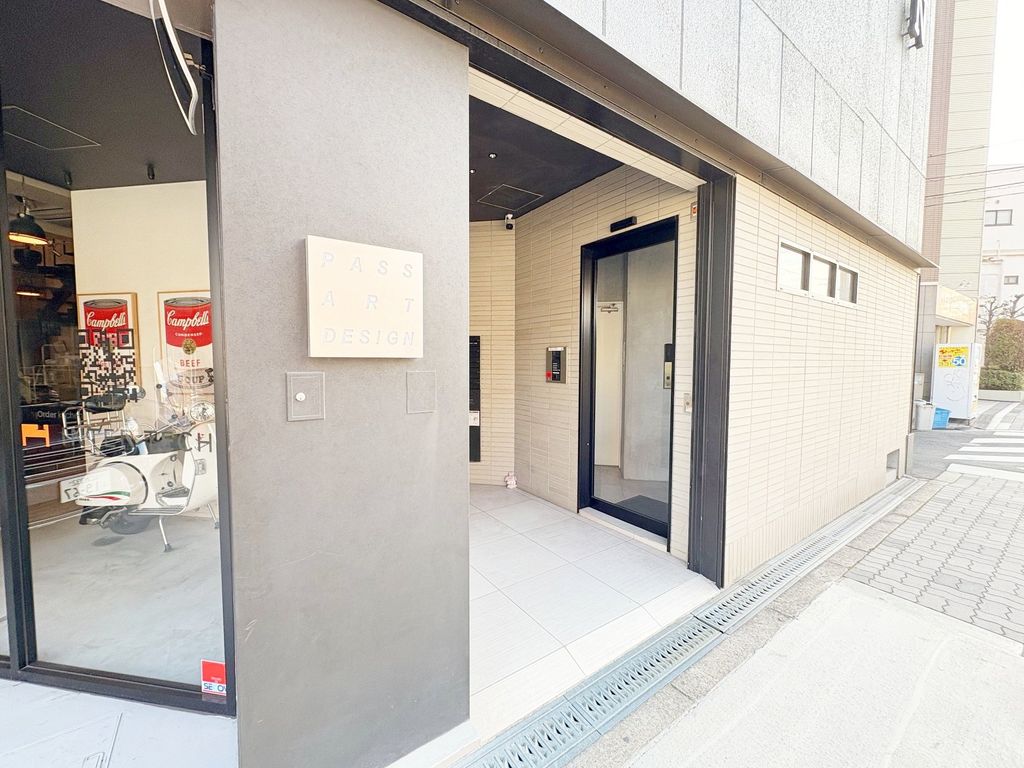 エントランス　エントランス