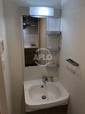洗面設備　アスヴェル大阪サウスキャナル　独立洗面化粧台