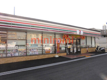 コンビニ　セブンイレブン吹田山田北店（コンビニ）まで511m