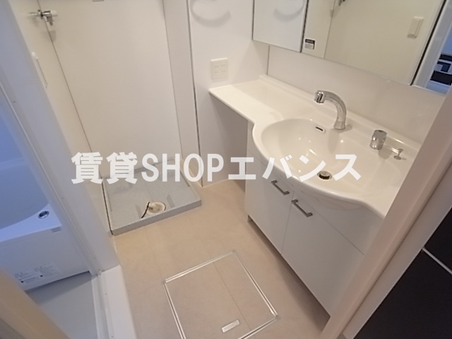 洗面設備　スペースが確保できる洗面所です