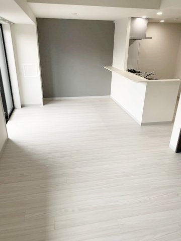 居室・リビング　使いやすい形の為、レイアウトを楽しめます♪