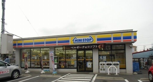コンビニ　ミニストップ（コンビニ）まで1000m