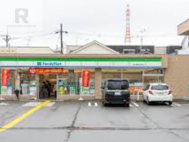 コンビニ　ファミリーマート枚方御殿山駅前店（コンビニ）まで397m