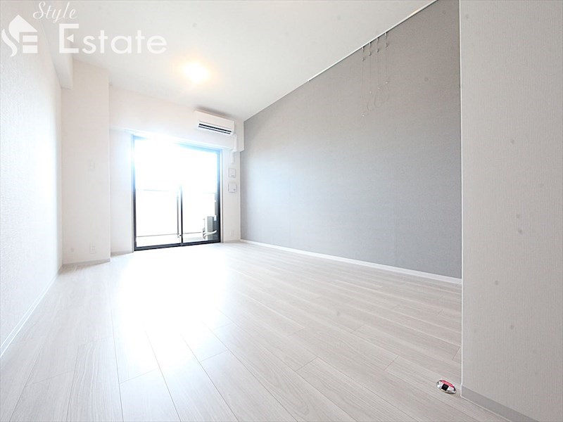 居室・リビング　内装