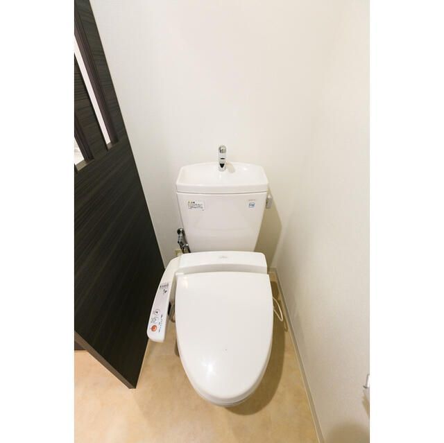 トイレ　※別部屋の写真です