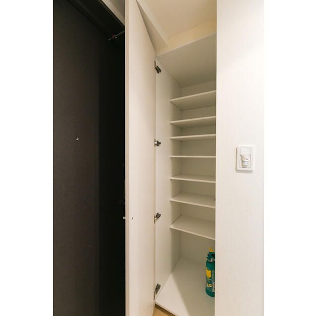 玄関　※別部屋の写真です