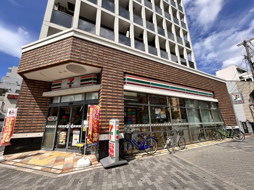 コンビニ　セブンイレブン（コンビニ）まで80m