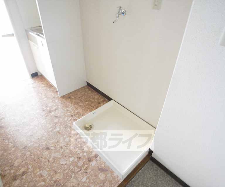 その他設備　室内に洗濯機も設置可能です。