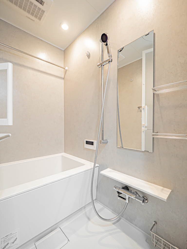 バス・シャワールーム　浴室