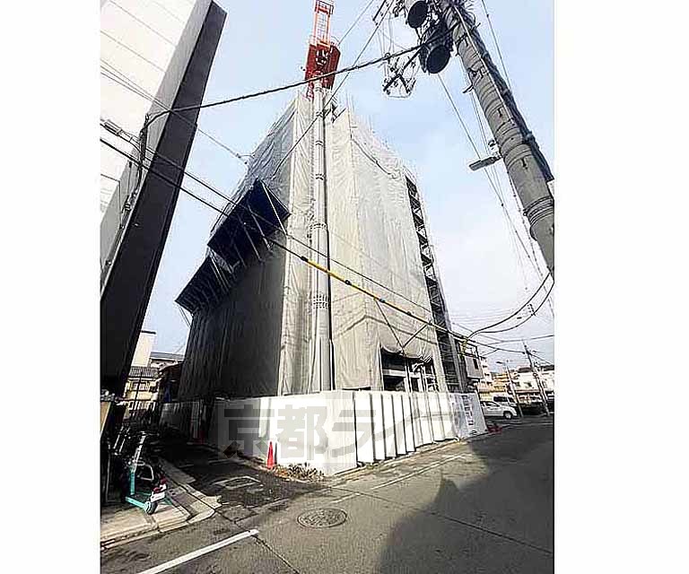建物外観　・建築中