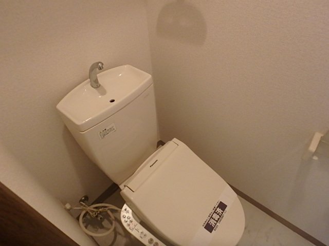 トイレ　ゆったりとした空間のトイレです