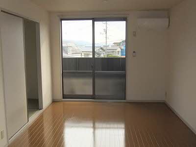 居室・リビング　別号室の写真です