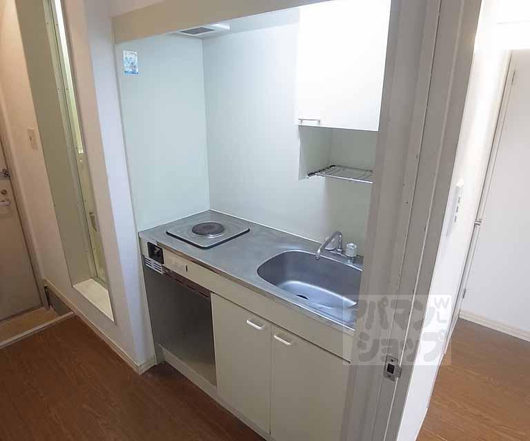 キッチン　電化コンロ装備