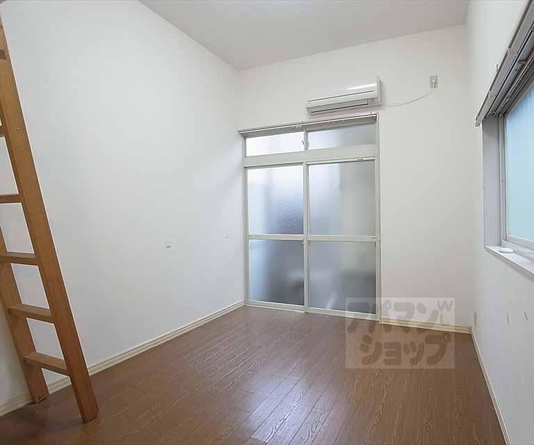 居室・リビング　洋室