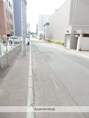 ショッピングセンター　ＪＲタワー（ショッピングセンター）まで240m