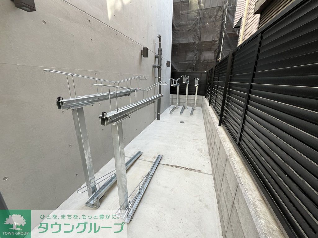 駐車場　バルコニー