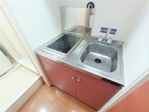 キッチン　コンロは２口コンロです。