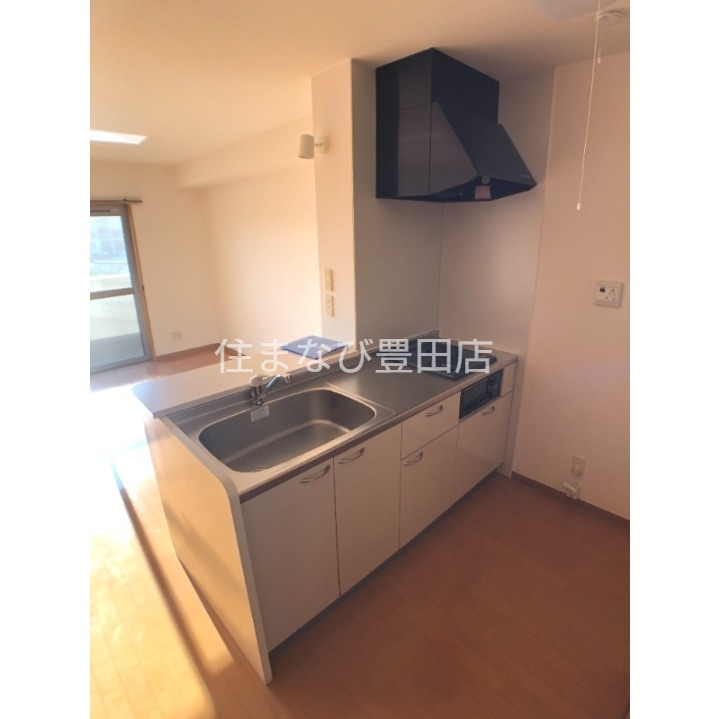 キッチン　同型写真