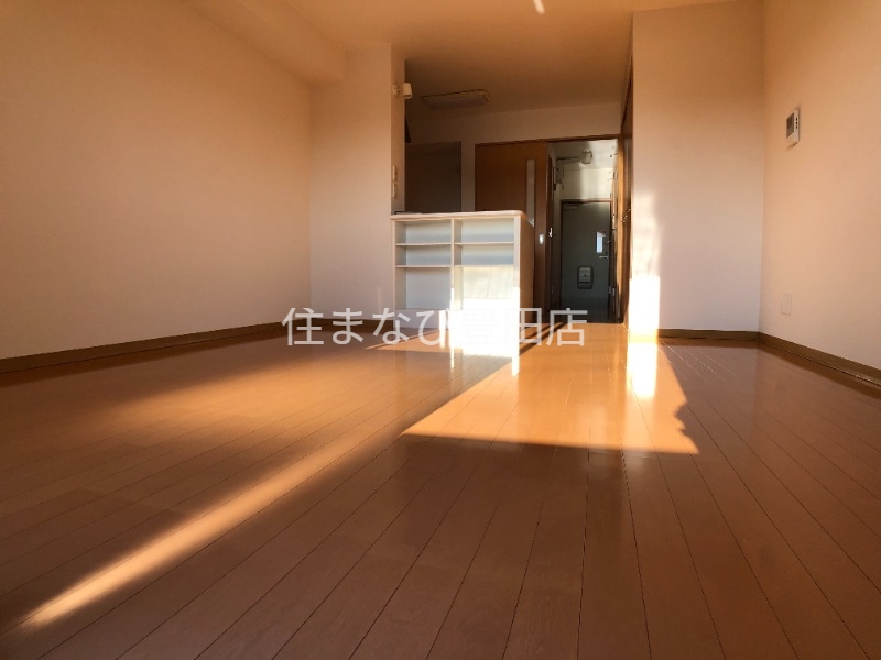 居室・リビング　同型写真