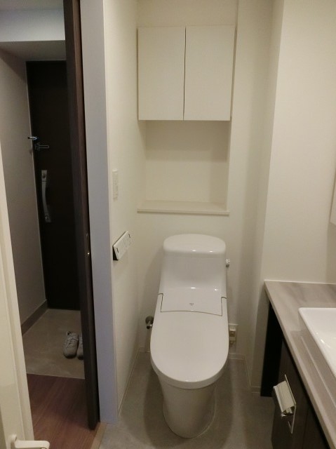 トイレ　※写真は同タイプ住戸です。