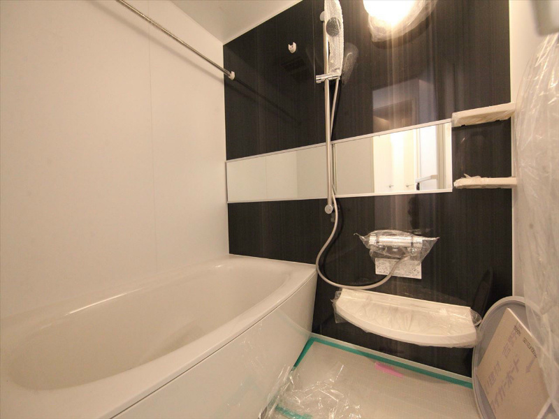 バス・シャワールーム　浴室暖房乾燥機付　追い焚き・オートバス機能付お風呂