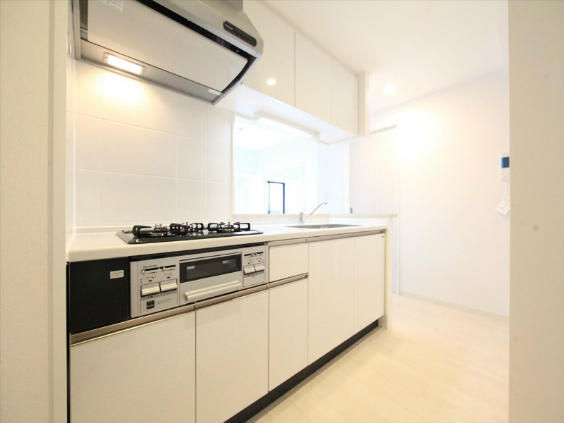 キッチン　カウンターキッチン（ガス3口コンログリル付）