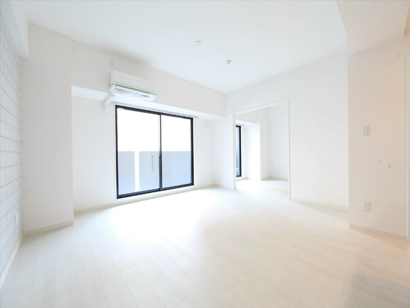 バルコニー　ＬＤＫ16.31帖　洋室6.48帖　つなげて使用出来ます