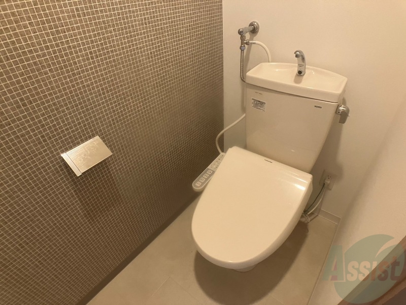 トイレ　トイレです。ウォシュレット付を探している方、おすすめです。